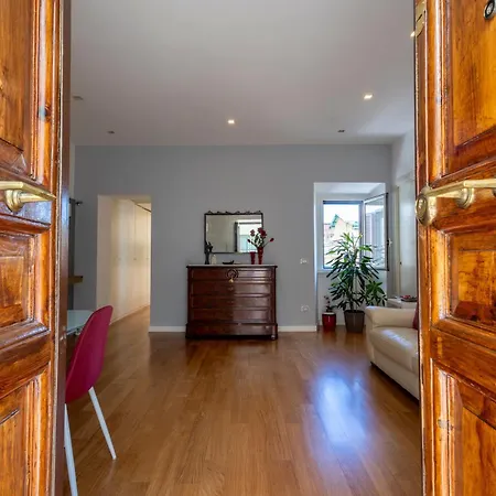 Vatican Star Apartment